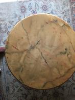 Table basse en marbre, pieds en laiton. Très bon état., Enlèvement ou Envoi
