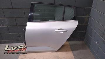 Portier 4Deurs links-achter van een Renault Megane (TED69) beschikbaar voor biedingen