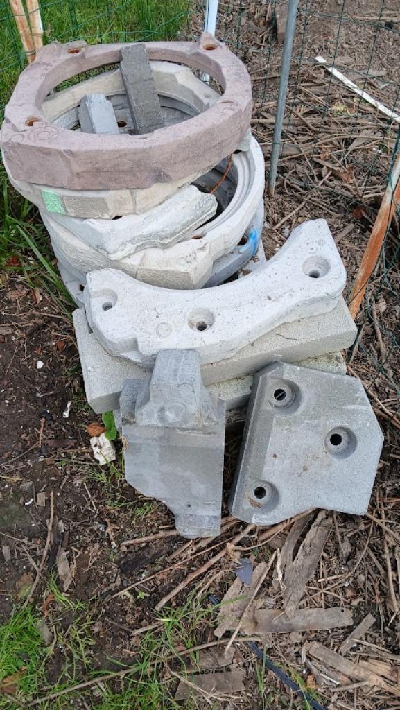 gratis betonstukken, Doe-het-zelf en Bouw, Overige Doe-Het-Zelf en Bouw, Ophalen