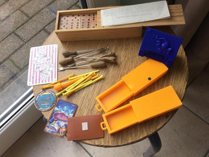 SET SPELLETJES EN ACCESSOIRES VOOR 1 EURO, Antiek en Kunst, Antiek | Overige Antiek, Ophalen of Verzenden