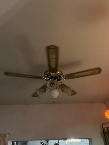 Ventilator plafond met verlichting goede werkende staat, Enlèvement ou Envoi