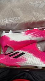 chaussures de football Adidas, Sports & Fitness, Football, Envoi, Neuf, Chaussures