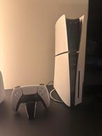 Playstation 5 Slim (incl stand) + controller (incl oplader), Games en Spelcomputers, Ophalen of Verzenden, Playstation 5, Zo goed als nieuw
