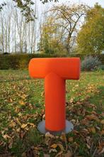 Materia mr T design kruk, Huis en Inrichting, Ophalen, Zo goed als nieuw, Metaal, Rood