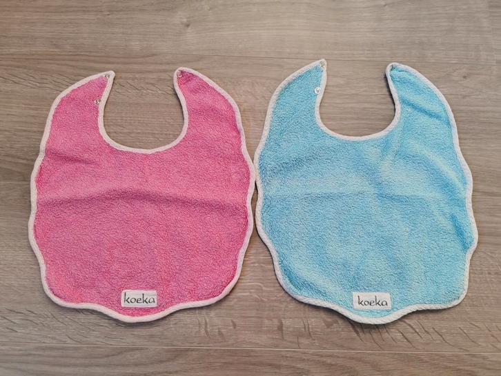 2 slabbetjes Koeka, Kinderen en Baby's, Babyvoeding en Toebehoren, Gebruikt, Overige typen, Ophalen of Verzenden