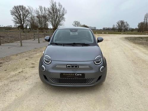 Fiat 500 500e 305km,Camera,Navigatie,Alum velgen,Als NIEUW, Auto's, Fiat, Bedrijf, Te koop, ABS, Achteruitrijcamera, Airbags, Airconditioning
