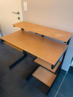 Bureau met gebruikssporen, Huis en Inrichting, Bureaus, Ophalen, Gebruikt