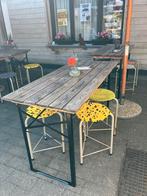 Tafels en krukjes zomerbar, Ophalen, Gebruikt