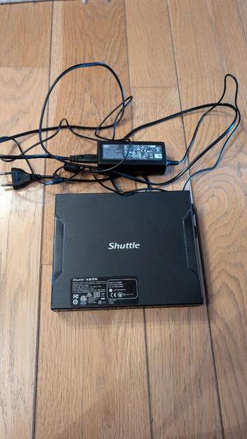 Shuttle mini PC DS68U met power adapter beschikbaar voor biedingen