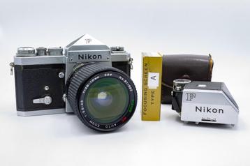 Nikon F, 2x Prisms (Ftn+ELF), 28-70mm, 2x FS Type A, étui,..