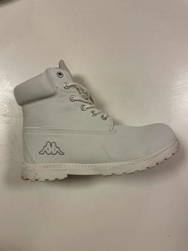 Witte Kappa-laarzen - stedelijke en stijlvolle look, Kleding | Heren, Schoenen, Zo goed als nieuw, Boots, Wit, Ophalen of Verzenden