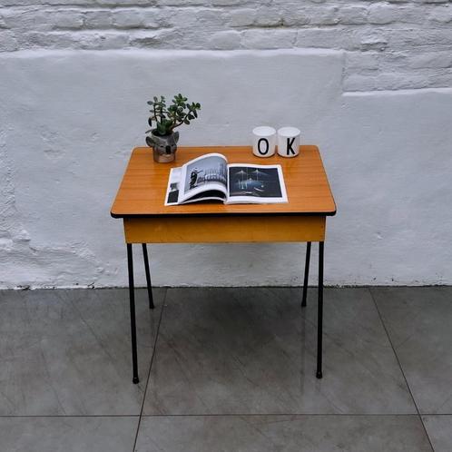 Bureau vintage enfant en formica, Kinderen en Baby's, Kinderkamer | Tafels en Stoelen, Gebruikt, Ophalen