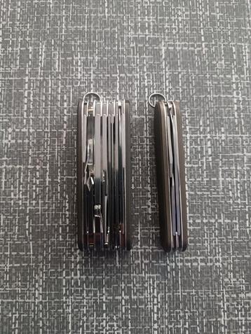 Victorinox zakmessen  beschikbaar voor biedingen