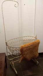 Crèche ancienne 1950, sur roues, Enlèvement, Utilisé, Berceau