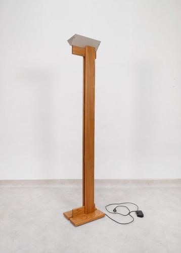  Italian brutalist floorlamp disponible aux enchères