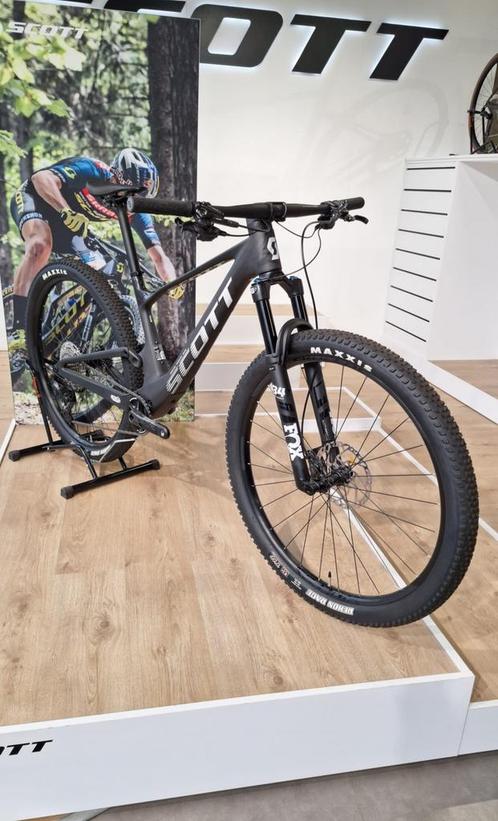 SCOTT SPARK RC TEAM zwart Medium, Fietsen en Brommers, Fietsen | Mountainbikes en ATB, Nieuw, Ophalen