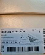 Sneakers Emporio Armani - taille 43 - comme neuves, Emporio Armani, Enlèvement ou Envoi, Comme neuf, Blanc