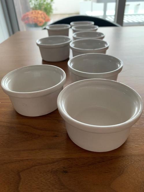 In nieuwe staat 9 kleine vuurvaste kommetjes, Huis en Inrichting, Keuken | Servies, Zo goed als nieuw, Kop(pen) en/of Schotel(s)