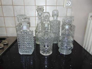 Retro karaffen beschikbaar voor biedingen