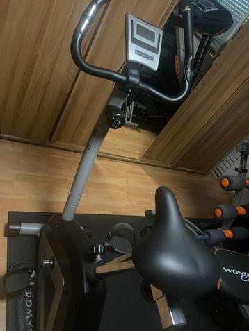 Hometrainer met digitaal display beschikbaar voor biedingen