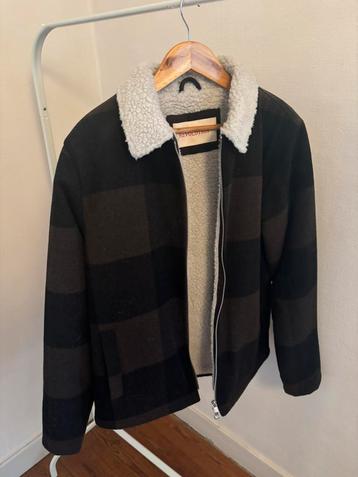 Winterjas merk Revolution maat L beschikbaar voor biedingen