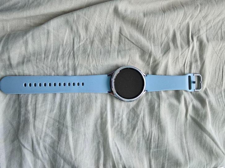 Samsung Galaxy Watch 6 Classic 47mm, Handtassen en Accessoires, Smartwatches, Zo goed als nieuw, Android, Zilver, Afstand, Calorieverbanding