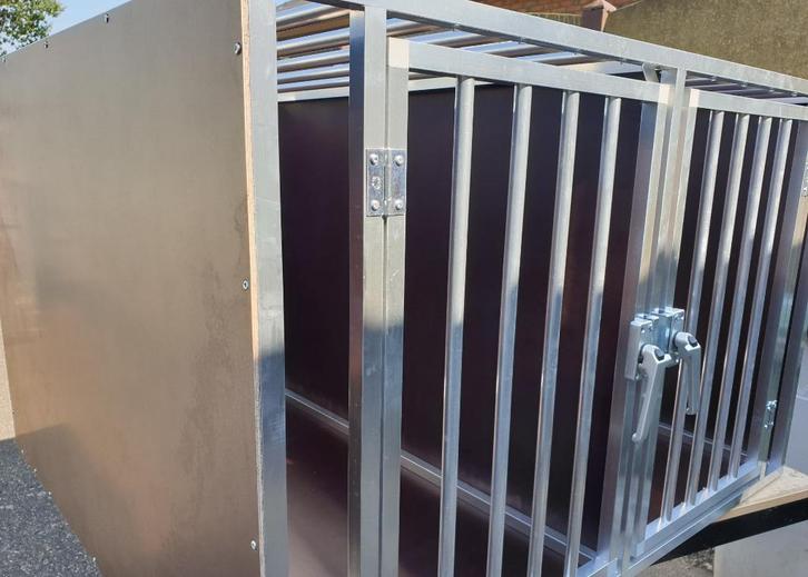Honden benchen.Transportkooien.Huiskamer kennels.Nieuw, Dieren en Toebehoren, Hondenhokken, Nieuw, Ophalen