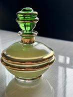Petite carafe ancienne en verre vert et gravé or, Antiquités & Art, Antiquités | Verre & Cristal