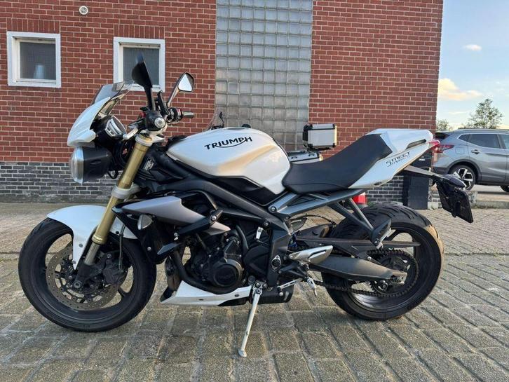 Triumph	Street Triple 675, Motoren, Motoren | Triumph, Bedrijf, meer dan 35 kW, Ophalen of Verzenden