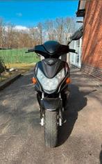 Scooter b-klasse, Fietsen en Brommers, Ophalen, Zo goed als nieuw