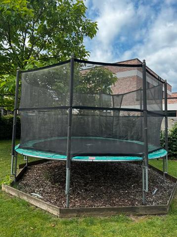 Berg Trampoline 380 beschikbaar voor biedingen