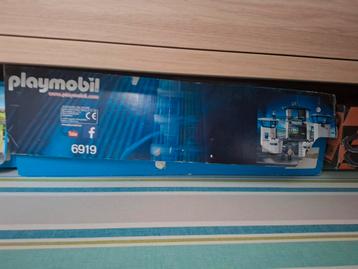 Politiekazerne playmobil beschikbaar voor biedingen