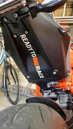 KTM <<READY TO RACE>> undertail sticker Superduke en andere, Motoren, Ophalen of Verzenden