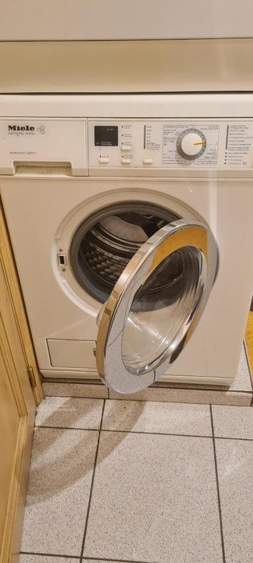 Miele wasmachine + siemens droogkast beschikbaar voor biedingen