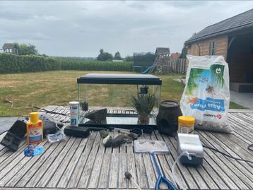 Vissenaquarium – alles inbegrepen, direct gebruiksklaar beschikbaar voor biedingen