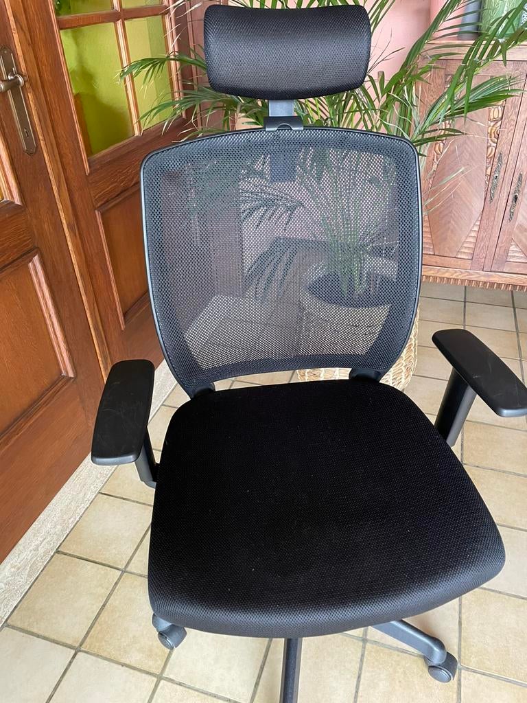 Ergonomische bureaustoel, Ophalen, Zwart, Zo goed als nieuw, Bureaustoel