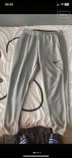 Jogging nike gris, Sport en Fitness, Loopsport en Atletiek, Nike, Zo goed als nieuw, Kleding