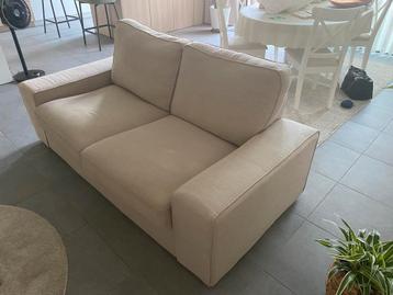 Sofa beschikbaar voor biedingen
