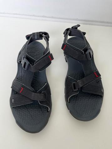 Wandelsandalen Quechua maat 40 beschikbaar voor biedingen