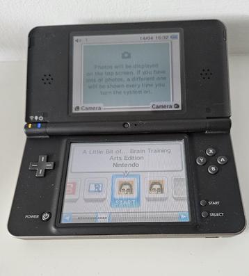 Nintendo DS i XL console met lader, Games en Spelcomputers, Spelcomputers | Nintendo DS, Ophalen