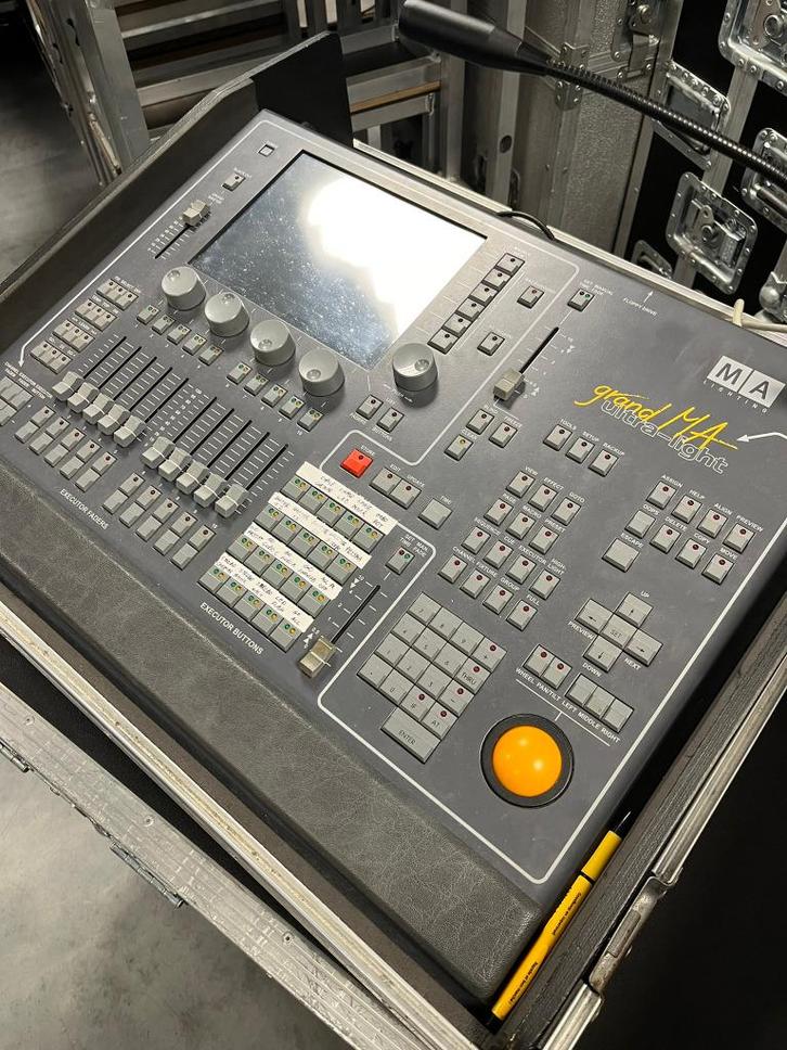 GrandMA1 in prima staat, nooit verhuurd, Muziek en Instrumenten, Licht en Laser, Gebruikt, Licht, Ophalen