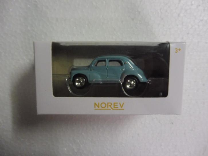 1:64 Norev 310934 Renault 4CV 1952 Bleu clair, Verzamelen, Automerken, Motoren en Formule 1, Zo goed als nieuw, Auto's, Ophalen of Verzenden