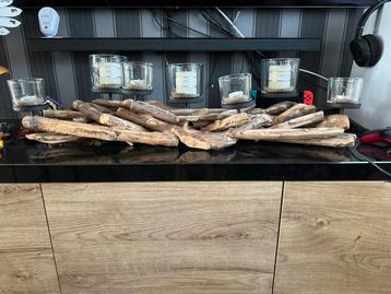 Houten boomstronk + kaarsen beschikbaar voor biedingen