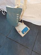 Hoover stofzuiger met verlichting en zakken, Elektronische apparatuur, Stofzuigers, Ophalen, Zo goed als nieuw, Stofzak, Stofzuiger