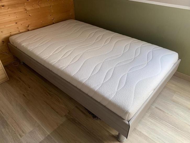 Lit complet 120 x 200, Maison & Meubles, Chambre à coucher | Matelas & Sommiers, Comme neuf, Sommier, 120 cm, 200 cm, Une personne
