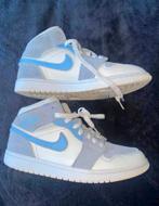 Air Jordan 1 Mid gemengde texturen blauw // size : 40, Zo goed als nieuw, Nike