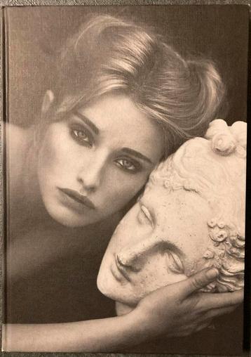 Timeless Beauty, Enlèvement ou Envoi, Comme neuf