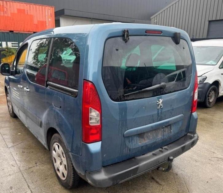Peugeot Partner 5 places 2010 euro 4 1.6HDI EXPORT, Autos, Peugeot, Particulier, Partner, Diesel, Euro 4, Boîte manuelle, Enlèvement