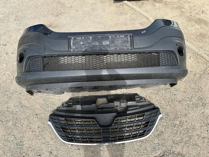 Renault Trafic III Lift voorbumper, Auto-onderdelen, Carrosserie, Bumper, Renault, Voor, Gebruikt, Ophalen of Verzenden