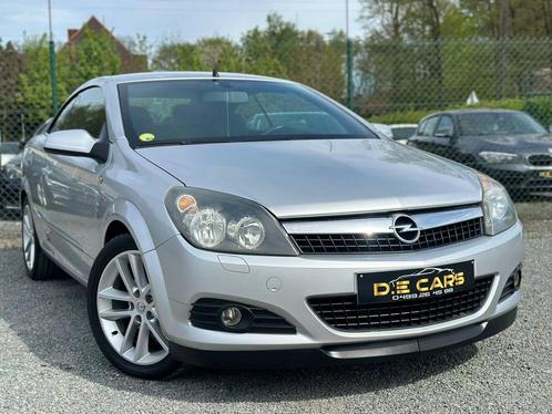 Opel astra cabriolet 82 000 km /GARANTIE 12MOIS, Auto's, Opel, Bedrijf, Astra, Benzine, Euro 4, 3 deurs, Handgeschakeld, Zilver of Grijs